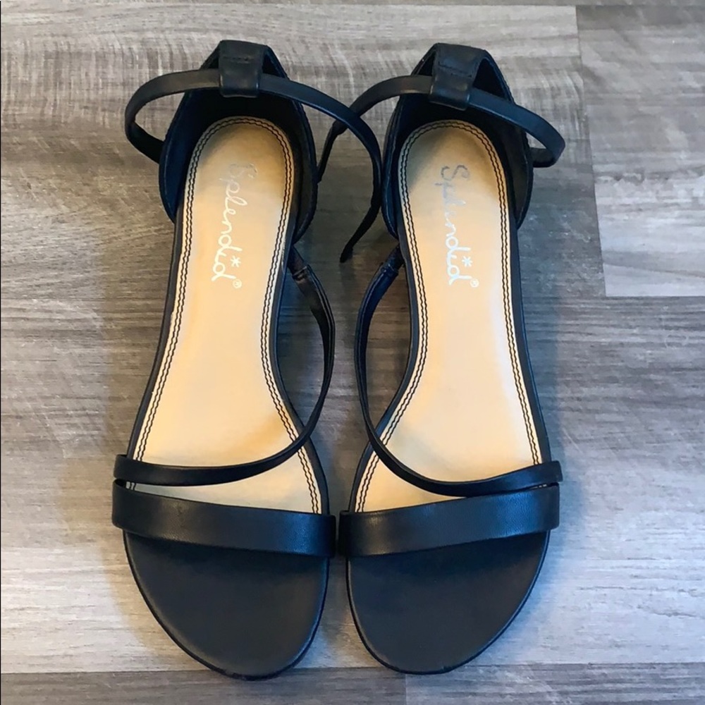 WORN ONCE Splendid sandals